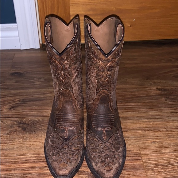New Ariat Cowboy Boots - Picture 2 of 5